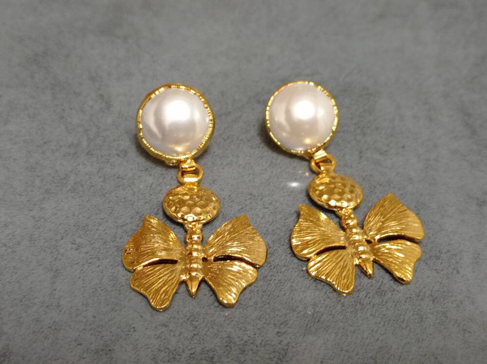 Gold Plated Butterfly Pearl Dangle Earrings – Hypoallergenic Turkish Studs