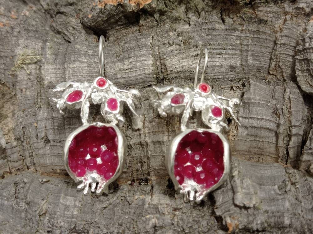 Handmade Pomegranate Seed Earrings – Faceted Ruby Jade, Silver-Plated Bronze Boho Jewelry